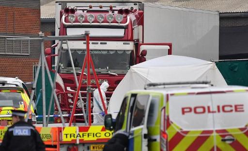 Bỉ xét xử 23 nghi phạm liên quan đến vụ 39 thi thể trong xe tải ở Anh - Ảnh 1.