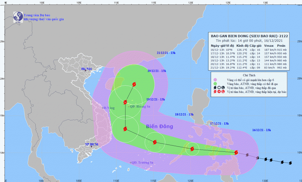 Bão Rai mạnh lên thành siêu bão trên biển Đông, sức gió giật trên cấp 17 - Ảnh 1.