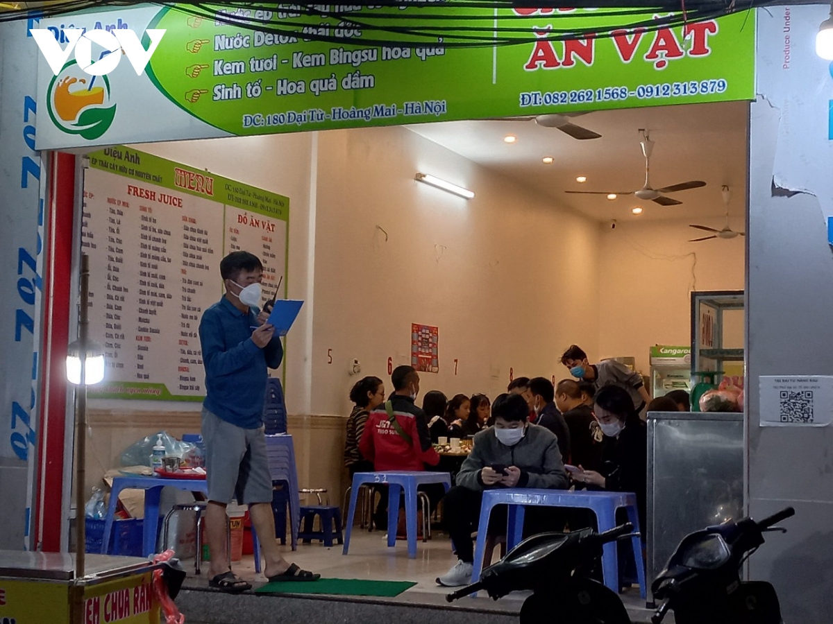 Nhan nhản nhà hàng, quán ăn ở Hà Nội vi phạm công tác phòng chống dịch - Ảnh 4.
