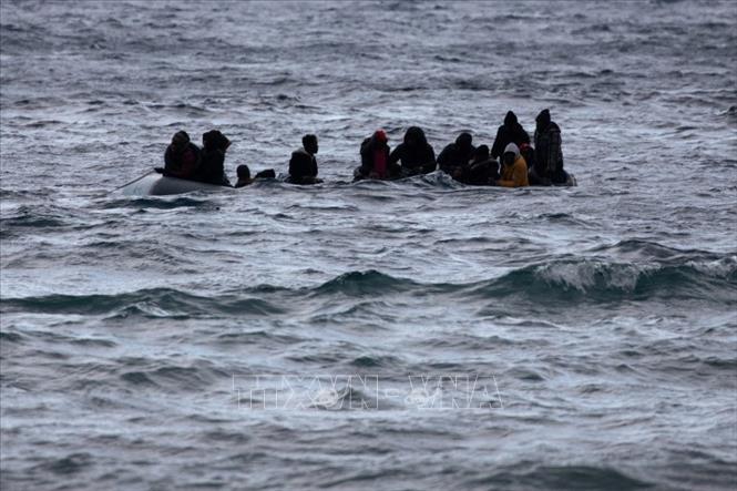 Chìm tàu ngoài khơi Hy Lạp, hàng chục người thiệt mạng - Ảnh 1.