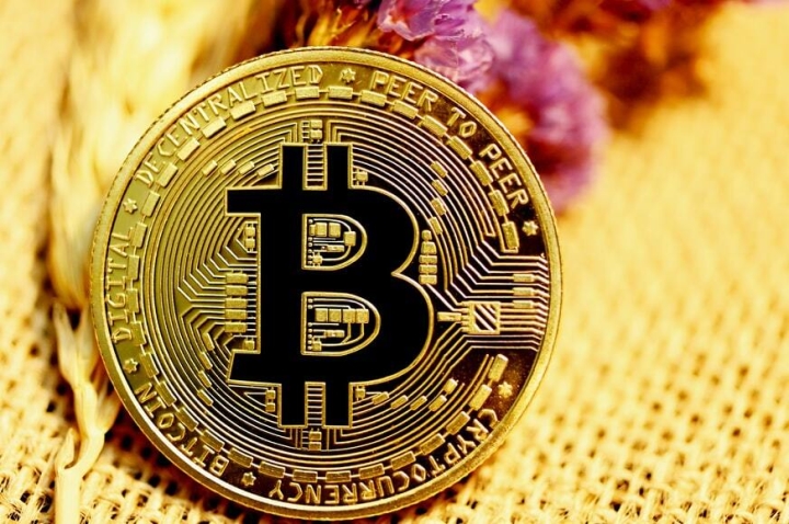 Giá Bitcoin hôm nay 26/12: Bitcoin đi lùi sau khi bất ngờ vượt 50.000 USD - Ảnh 1.
