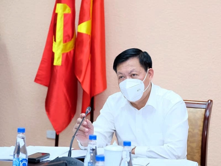 Thứ trưởng Y tế: Việt Nam đang đàm phán vaccine COVID-19 cho trẻ 5 - 11 tuổi - Ảnh 1.