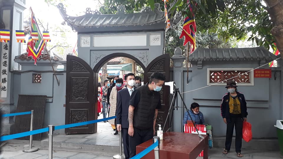 Hướng dẫn người dân phòng chống dịch COVID-19 khi đi lễ đền chùa tại Hà Nội - Ảnh 4.