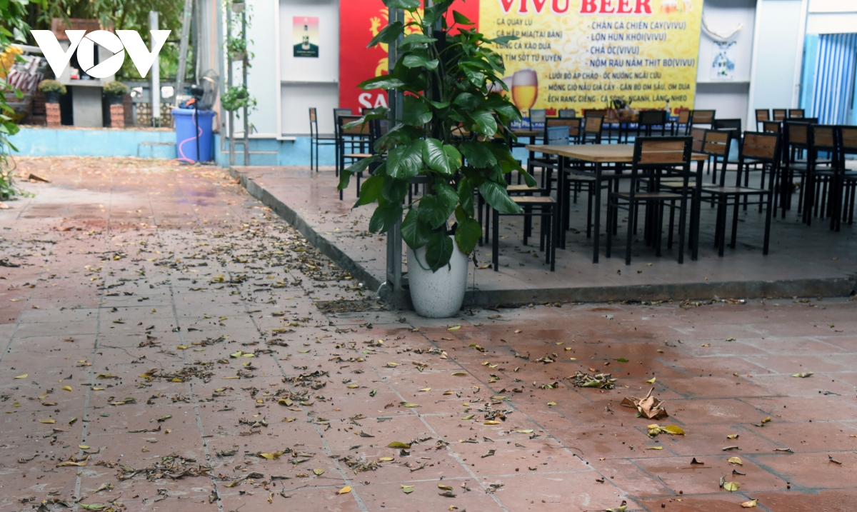 Một số quán ăn, quán cafe tại Hà Nội vẫn mở cửa bất chấp lệnh cấm - Ảnh 6.
