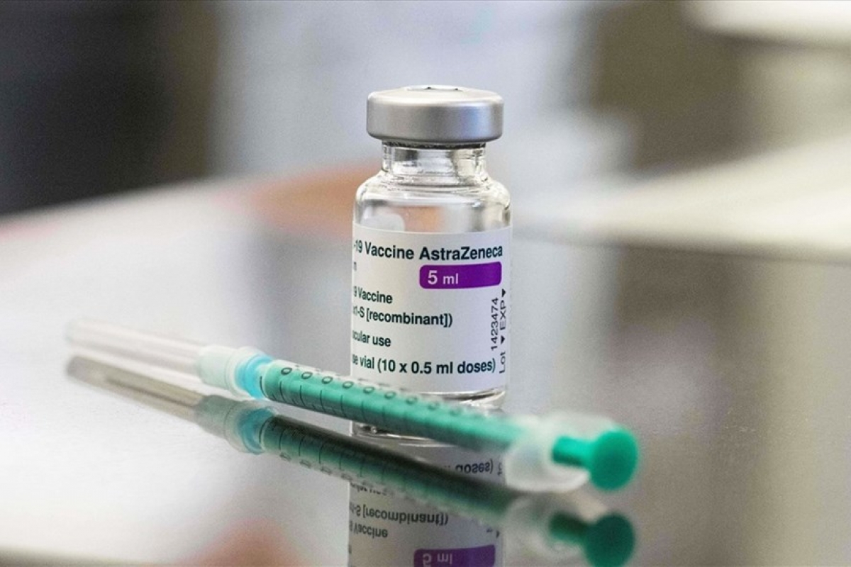 Ngày 23/2, hơn 200.000 liều vaccine Covid-19 Astra Zeneca sẽ về Việt Nam - Ảnh 1.