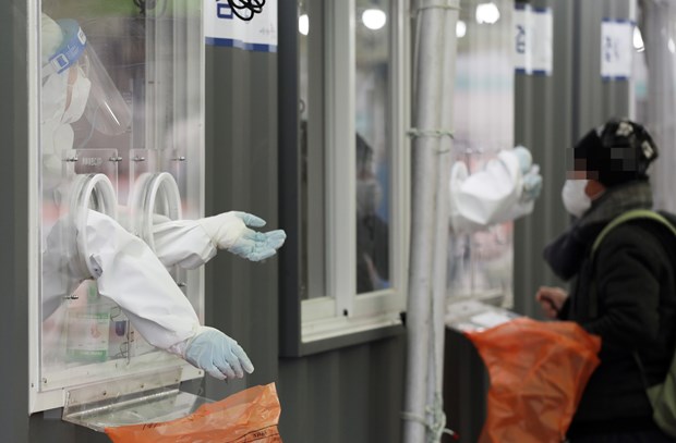Hàn Quốc chuẩn bị triển khai tiêm chủng vaccine của Pfizer/BioNTech - Ảnh 1.