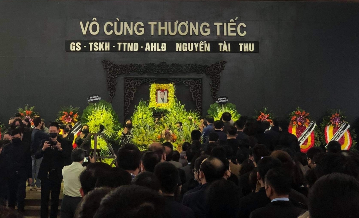 Tiễn biệt Giáo sư Nguyễn Tài Thu về nơi an nghỉ cuối cùng - Ảnh 1.