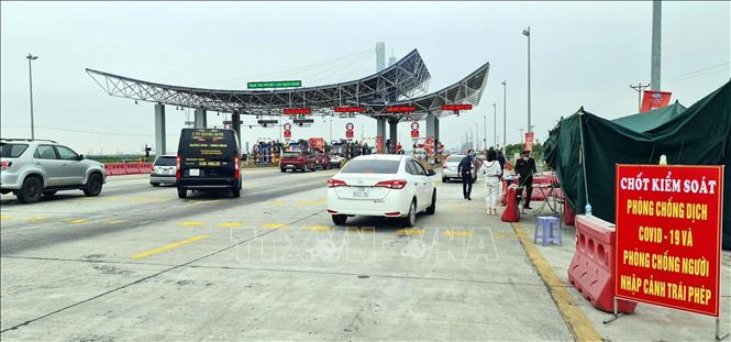 Quảng Ninh dừng hoạt động vận tải hành khách liên tỉnh từ 6 giờ ngày 8/2 - Ảnh 1.