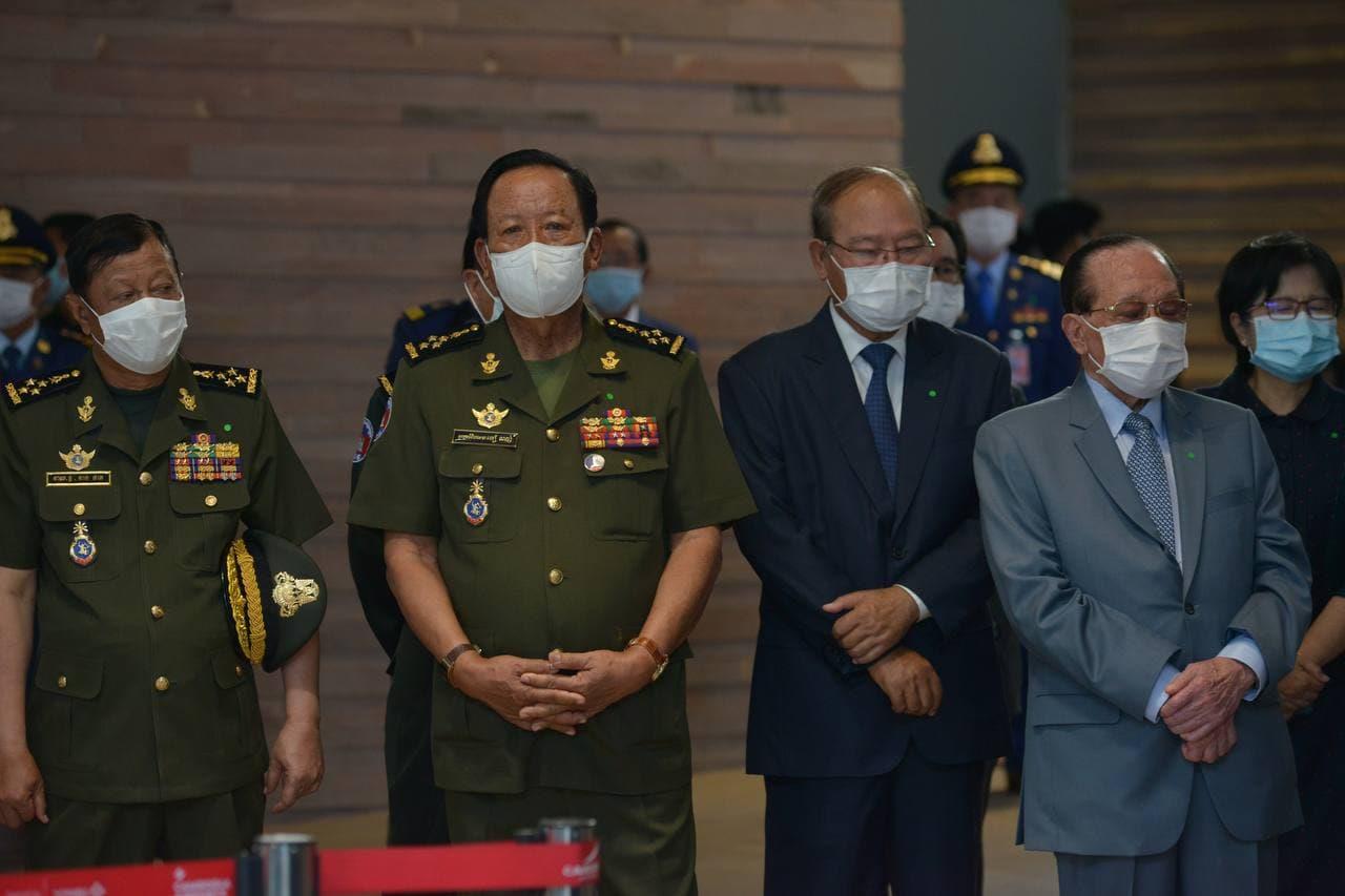 Thủ tướng Hun Sen muốn các con được tiêm vaccine của Trung Quốc - Ảnh 2.