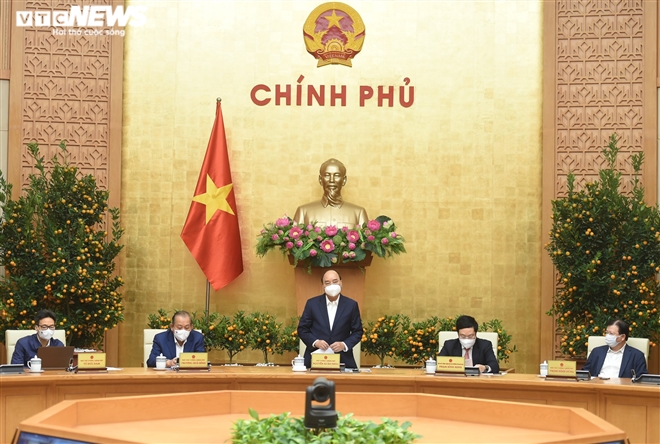 Thủ tướng đồng ý cho TPHCM, Hà Nội có thể giãn cách xã hội - Ảnh 2.