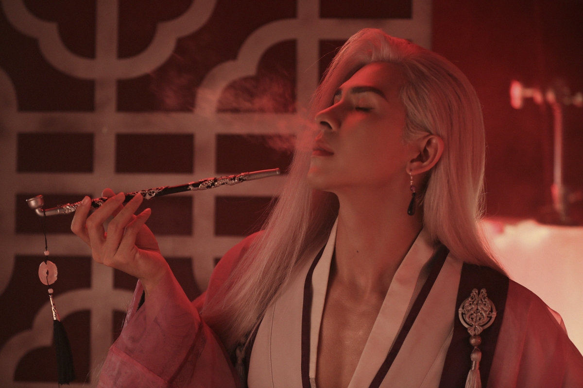Denis Đặng xuất hiện đầy ma mị trong trailer phim ngắn âm nhạc - Ảnh 2.