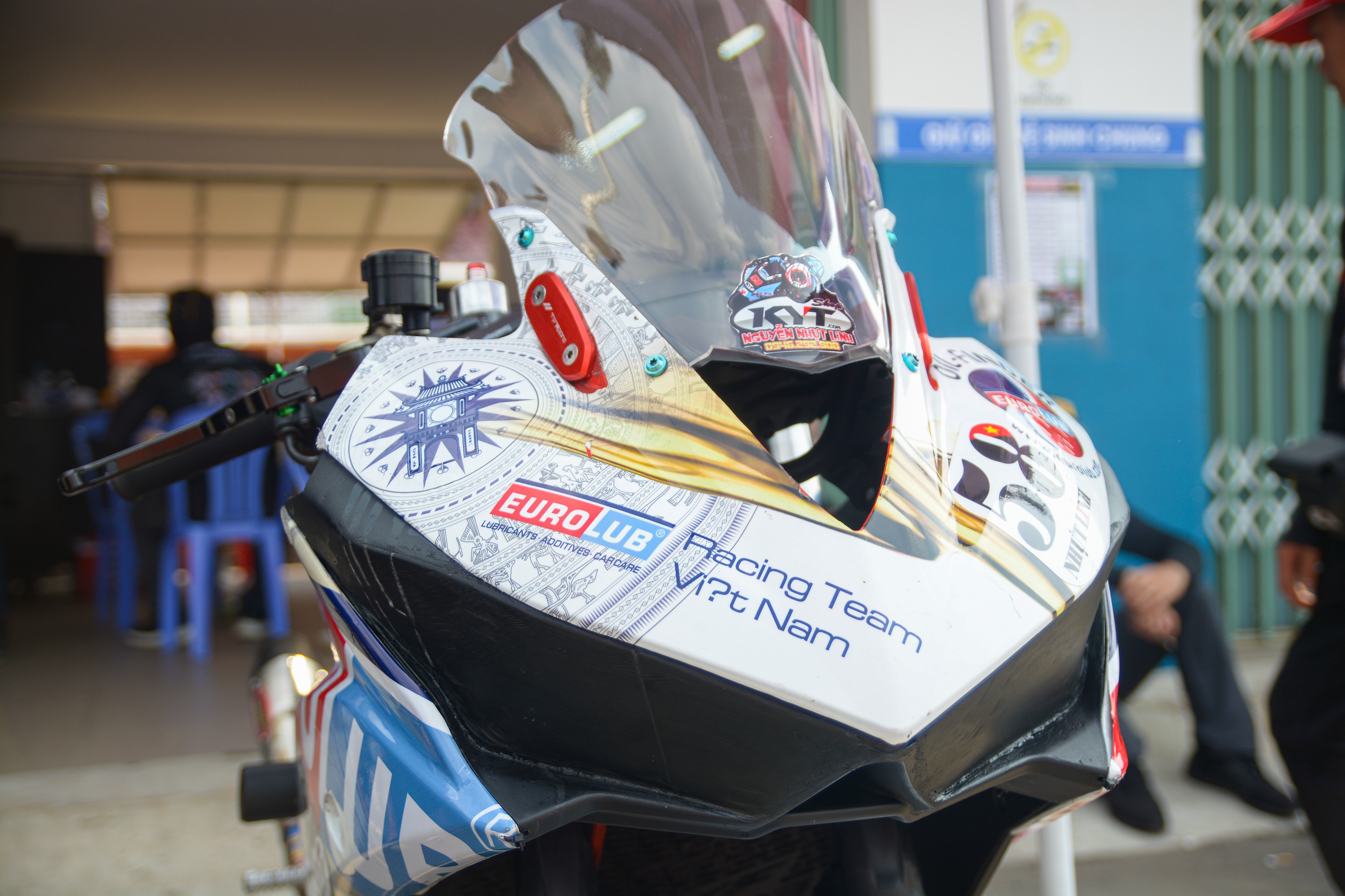 Chi tiết Yamaha YZF-R3 phiên bản xe đua tại Việt Nam - Ảnh 2.