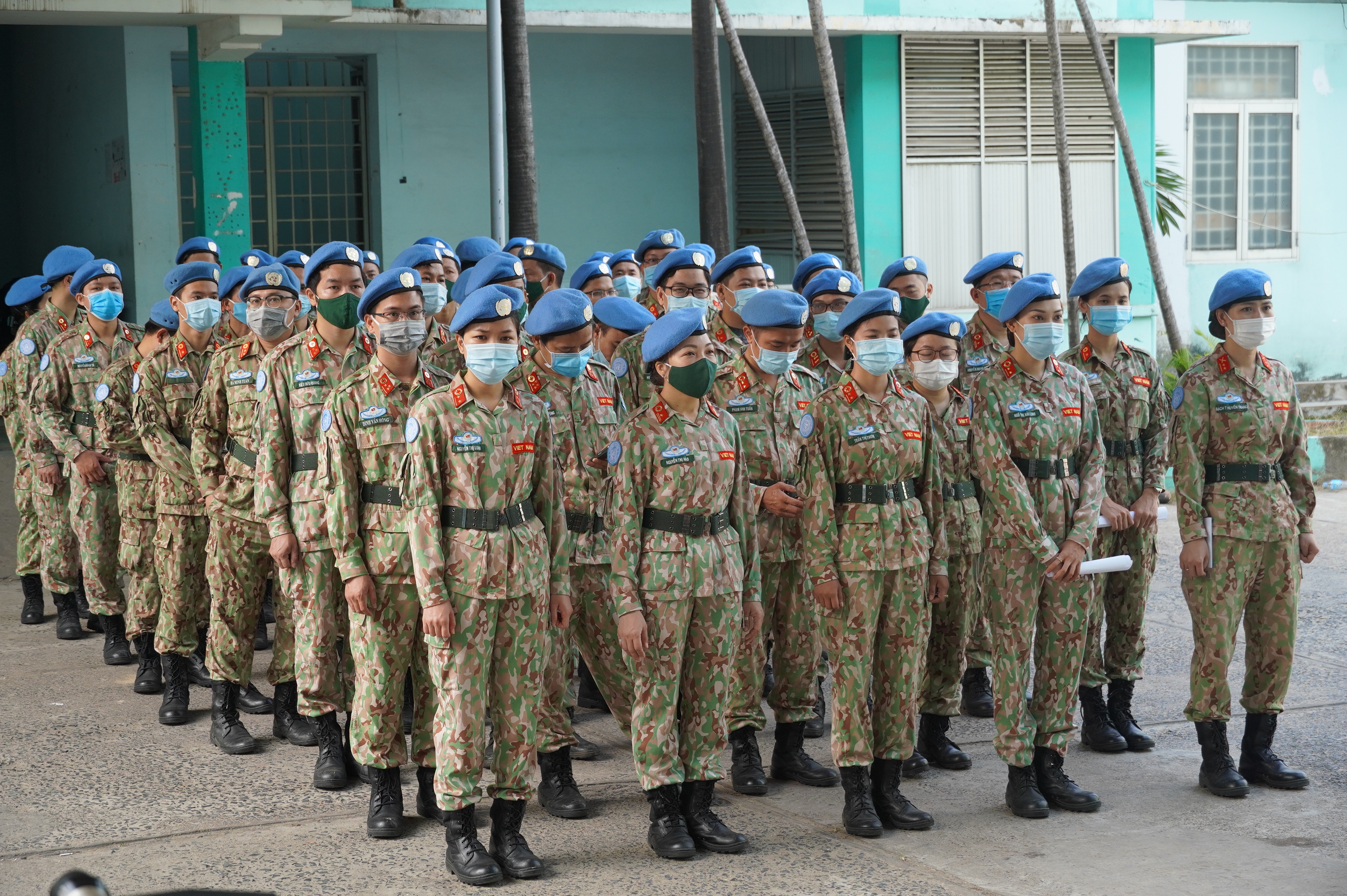 Bệnh viện Quân y 175 tiêm vaccine Covid-19 cho các quân nhân chuẩn bị nhận nhiệm vụ tại Nam Sudan - Ảnh 5.