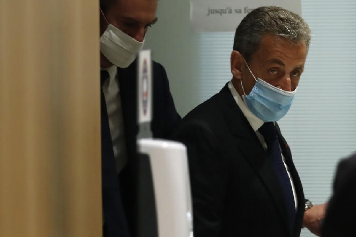 Cựu Tổng thống Pháp Nicolas Sarkozy bị kết án 3 năm tù - Ảnh 1.