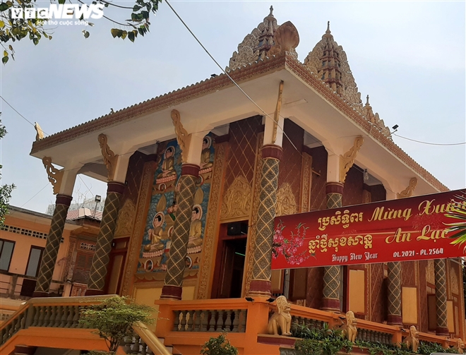 Ngôi chùa kiến trúc Khmer đầu tiên ở Sài Gòn - Ảnh 1.