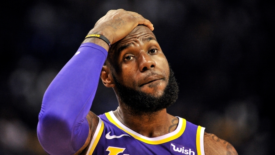 NÓNG: LA Lakers tiếp tục nhận tin dữ về chấn thương của LeBron James - Ảnh 1.