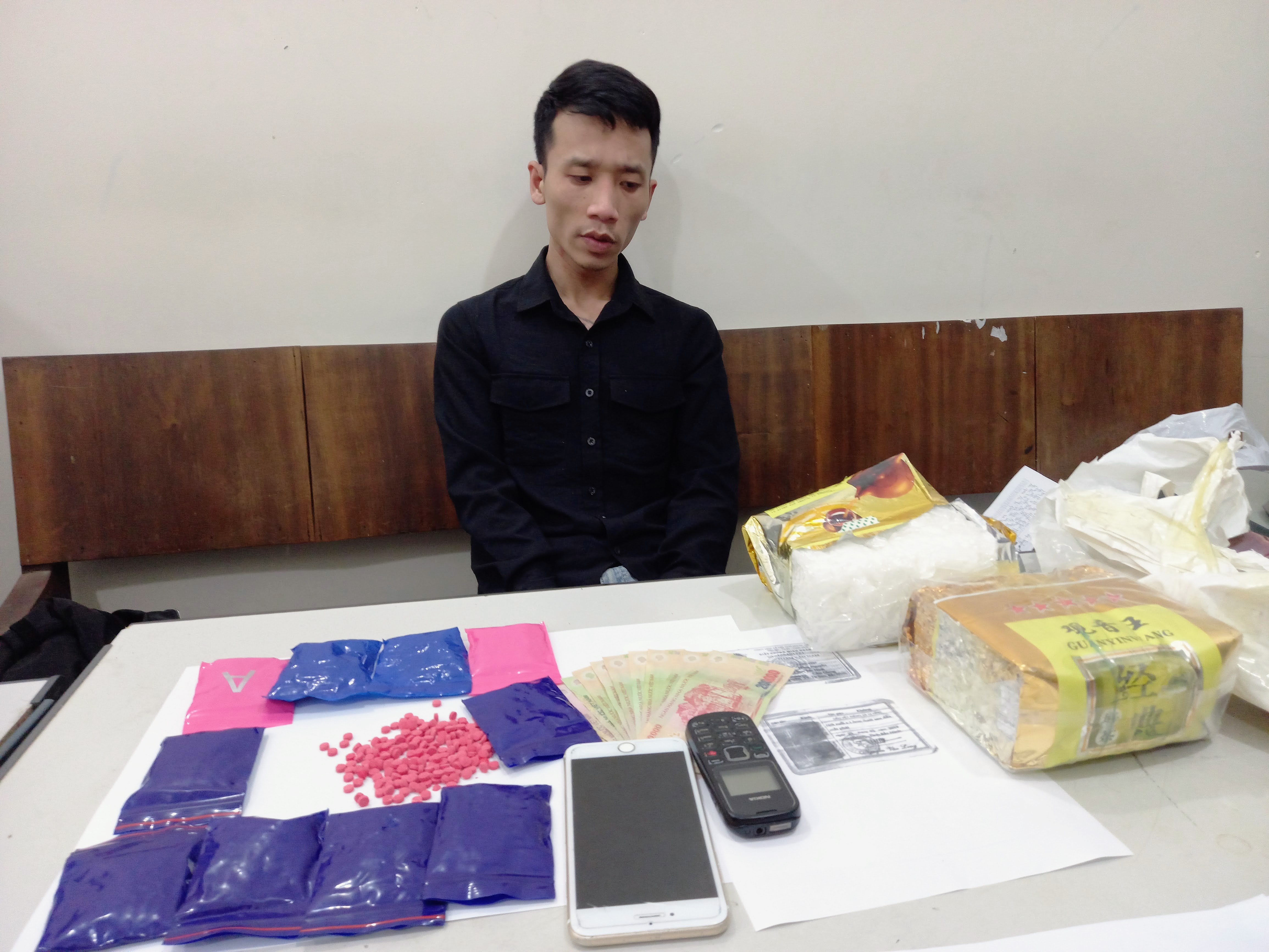 'Ngựa quen đường cũ', đối tượng ở Bắc Ninh lên Mộc Châu mua ma túy bị bắt quả tang - Ảnh 1.