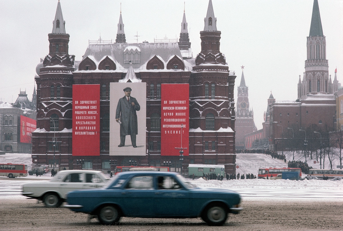Hình ảnh Liên Xô những năm tháng cuối cùng qua ống kính nhiếp ảnh gia Mỹ - Ảnh 5.