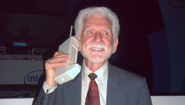 10 mẫu điện thoại nổi tiếng nhất lịch sử, bạn biết bao nhiêu trong số này? - Ảnh 1.