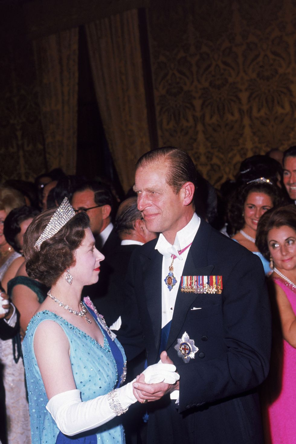 Nữ hoàng Elizabeth II và Hoàng thân Philip: Những khoảnh khắc đẹp nhất - Ảnh 13.