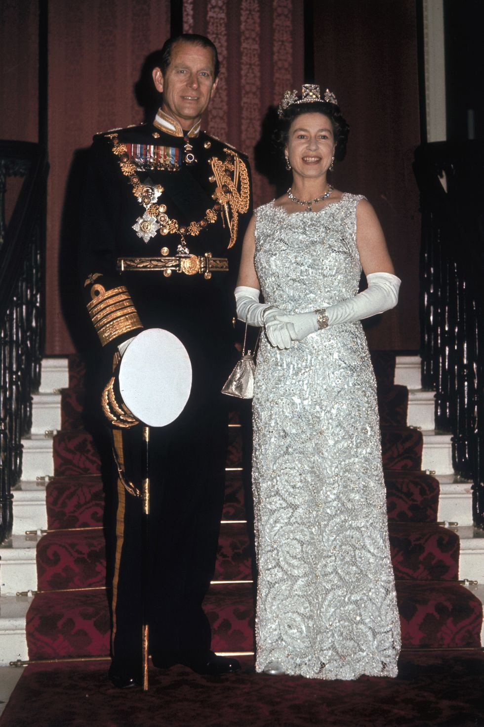 Nữ hoàng Elizabeth II và Hoàng thân Philip: Những khoảnh khắc đẹp nhất - Ảnh 16.