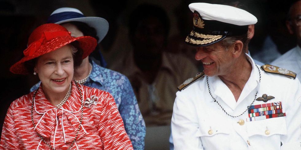 Nữ hoàng Elizabeth II và Hoàng thân Philip: Những khoảnh khắc đẹp nhất - Ảnh 19.