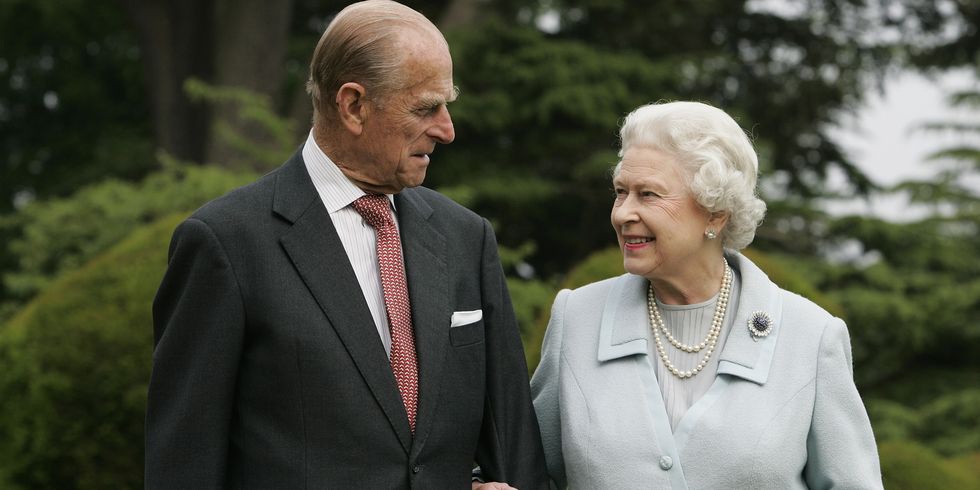 Nữ hoàng Elizabeth II và Hoàng thân Philip: Những khoảnh khắc đẹp nhất - Ảnh 22.