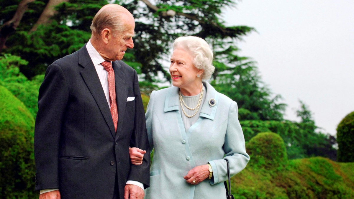 Hoàng thân Philip - Người cộng sự và tình yêu trọn đời của Nữ hoàng Anh Elizabeth II - Ảnh 3.