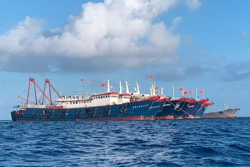 Vụ bãi Ba Đầu: Philippines triệu Đại sứ Trung Quốc, điều tàu ​tuần tra Biển Đông - Ảnh 1.