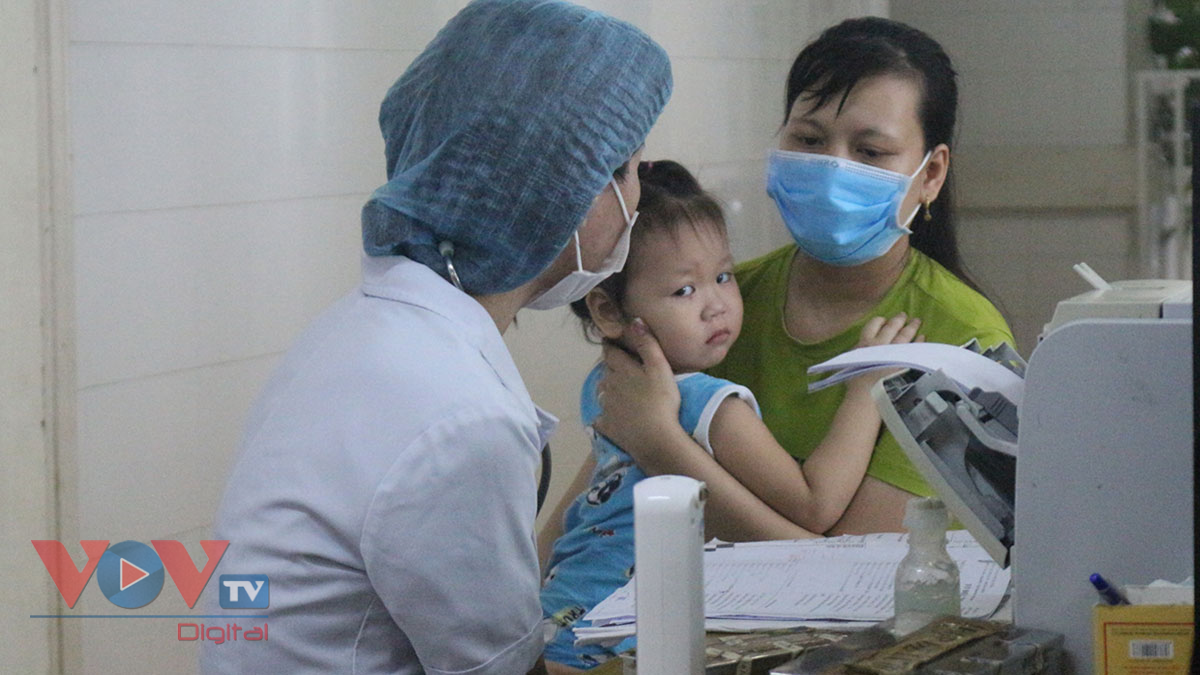 Đà Nẵng: Trẻ mắc bệnh về tiêu hóa nhập viện tăng - Ảnh 2.