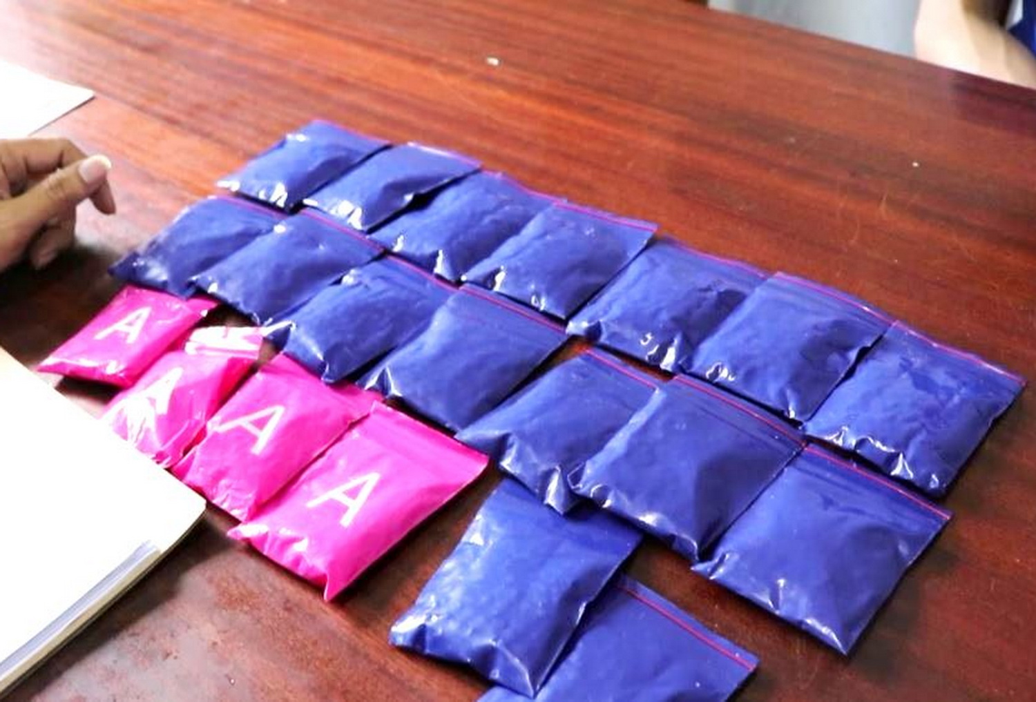 Quảng Bình: Phát hiện các đối tượng tàng trữ hơn 4.500 viên ma túy - Ảnh 2.