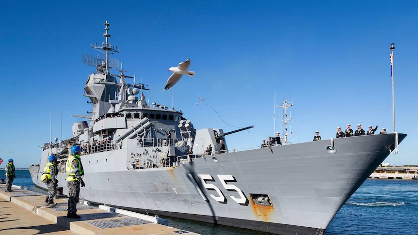 Australia cử hai tàu chiến tham gia tìm kiếm tàu ngầm Indonesia mất tích - Ảnh 1.