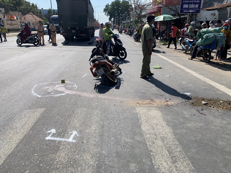 Liên tiếp tai nạn tại Bình Thuận khiến 3 người chết - Ảnh 1.