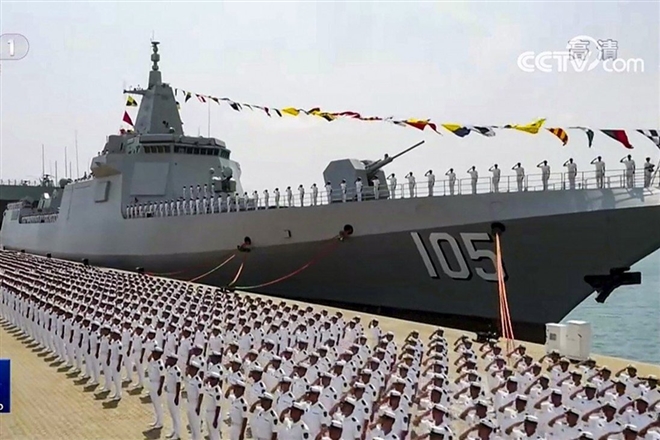 Trung Quốc đưa tàu chiến mới ra Biển Đông, lo ngại căng thẳng khu vực gia tăng - Ảnh 1.