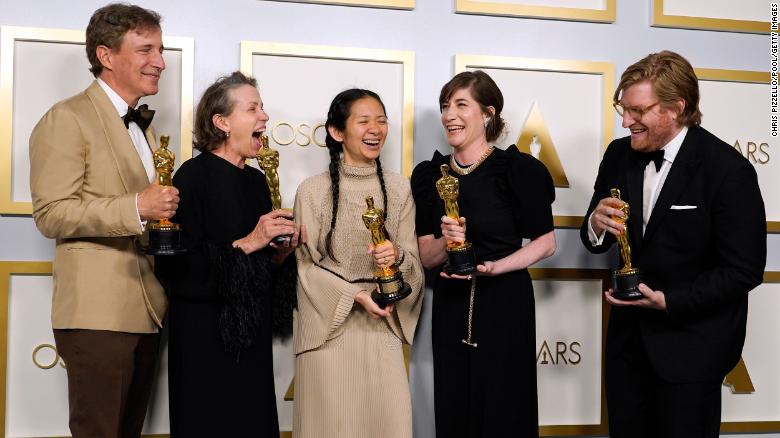 Những kỷ lục đầy bất ngờ trong lễ trao giải Oscar 2021 - Ảnh 2.