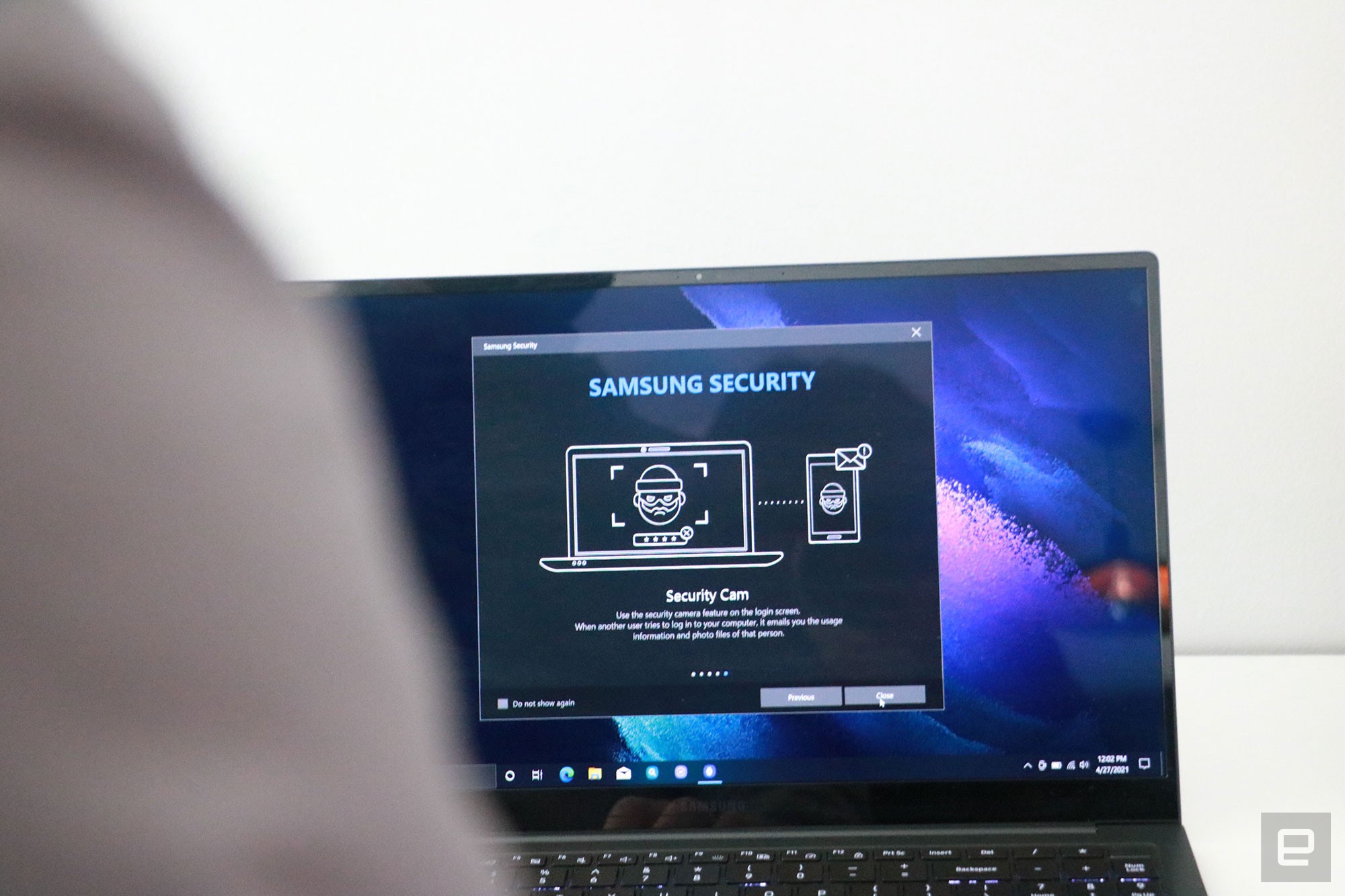 Samsung ra mắt laptop Windows màn hình OLED, nặng chưa tới 1 kg - Ảnh 9.