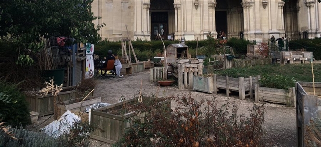 Thành phố Paris hoa lệ ngập trong rác thải - Ảnh 6.