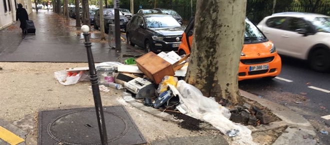 Thành phố Paris hoa lệ ngập trong rác thải - Ảnh 8.