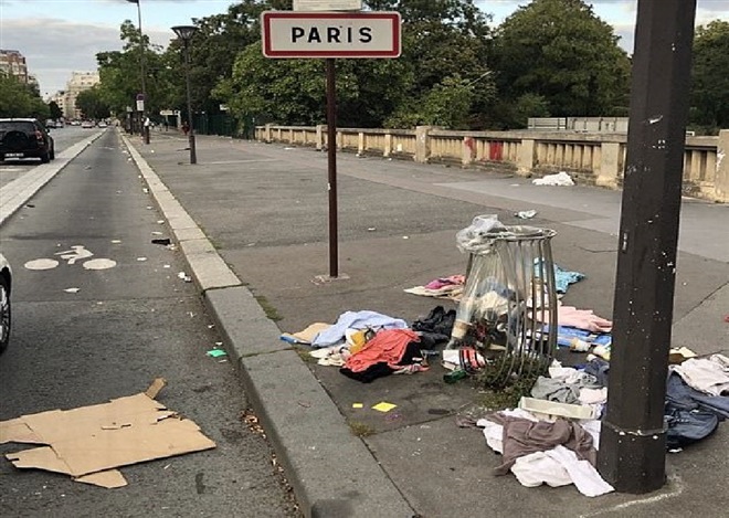 Thành phố Paris hoa lệ ngập trong rác thải - Ảnh 10.