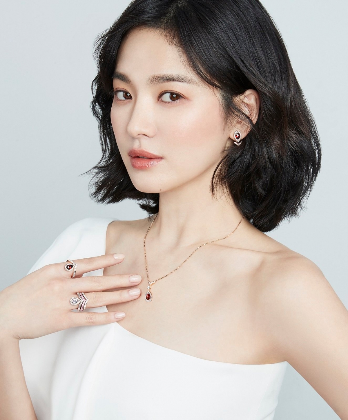 Sehun (EXO) sánh vai cùng Song Hye Kyo trong phim truyền hình mới - Ảnh 2.