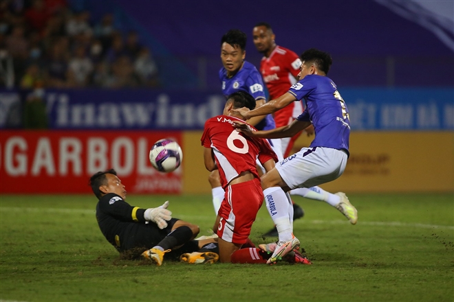 Trọng Hoàng ghi siêu phẩm, CLB Viettel lần đầu đánh bại Hà Nội FC - Ảnh 2.