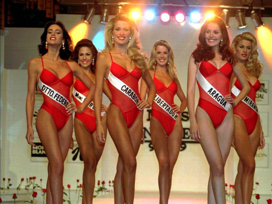 Những điều lần đầu xảy ra ở cuộc thi Hoa hậu Hoàn vũ - Ảnh 4.