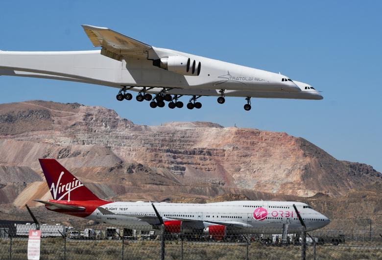 Máy bay lớn nhất thế giới trở lại bầu trời sau 2 năm 'ở ẩn' - Ảnh 8.