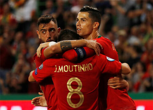 ĐT Bồ Đào Nha công bố danh sách dự EURO 2020: Kinh nghiệm và sức trẻ - Ảnh 1.
