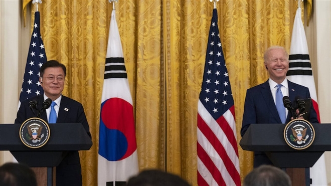 Mỹ và Hàn Quốc cam kết thúc đẩy phi hạt nhân hoá bán đảo Triều Tiên - Ảnh 1.