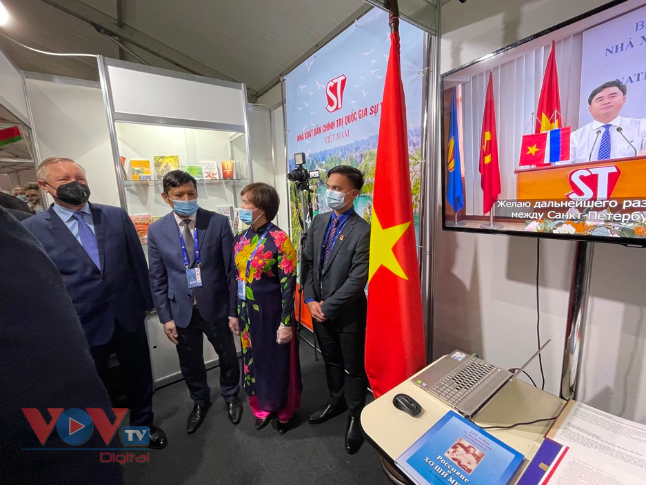 Việt Nam tham gia Triển lãm sách quốc tế Saint.Petersburg lần thứ XVI - Ảnh 4.