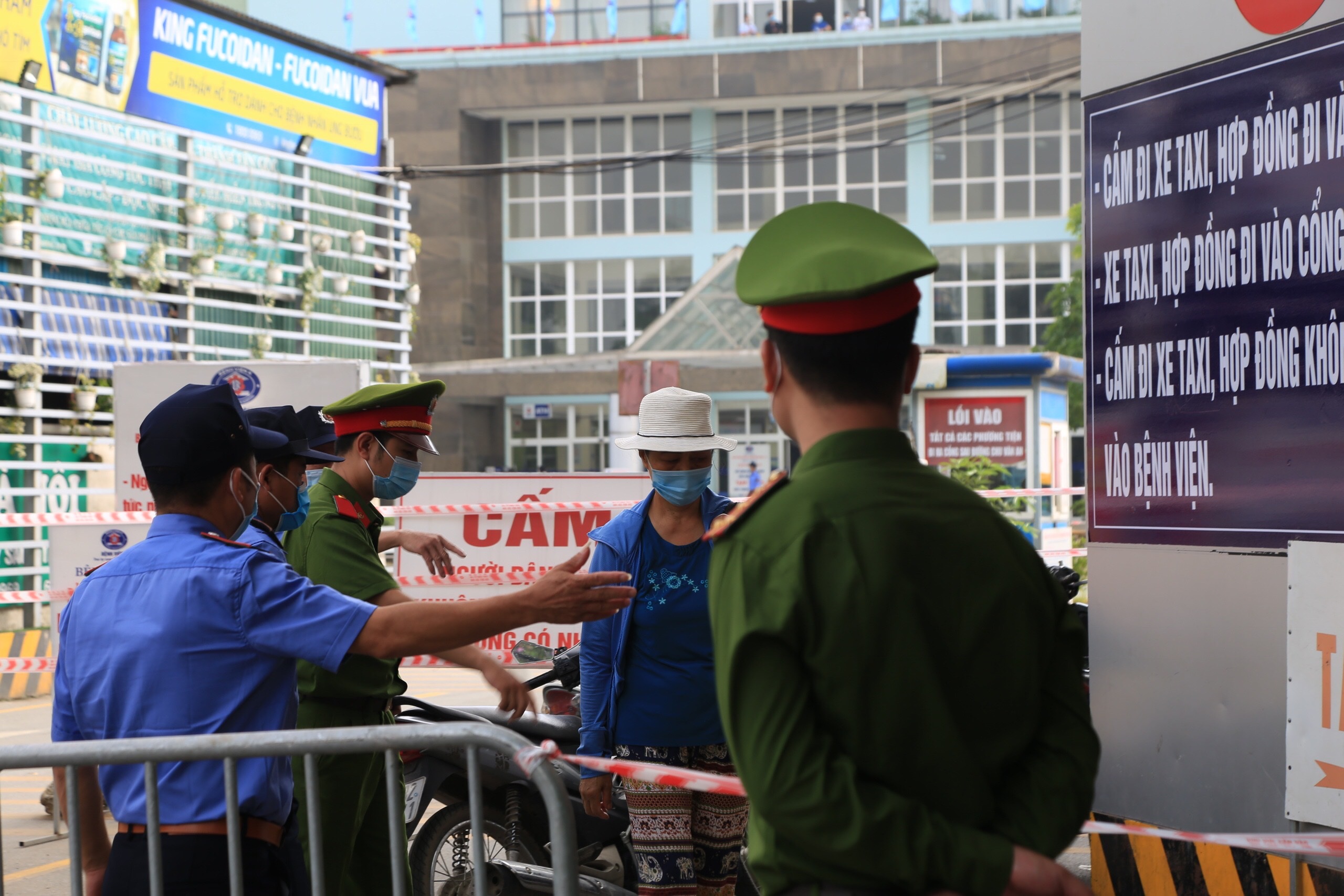 Hà Nội: Bệnh viện K Tân Triều bất ngờ được phong tỏa, dừng nhận bệnh nhân - Ảnh 4.