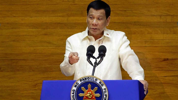 Tổng thống Philippines dọa bỏ tù người từ chối tiêm vaccine COVID-19 - Ảnh 1.