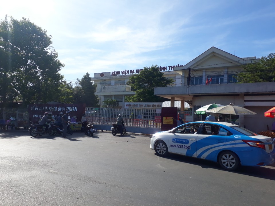 Bình Thuận thực hiện giãn cách xã hội thành phố Phan Thiết và huyện Tuy Phong - Ảnh 2.