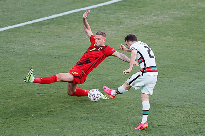 Kết quả Bỉ 1-0 Bồ Đào Nha: Đương kim vô địch trở thành cựu vương - Ảnh 1.